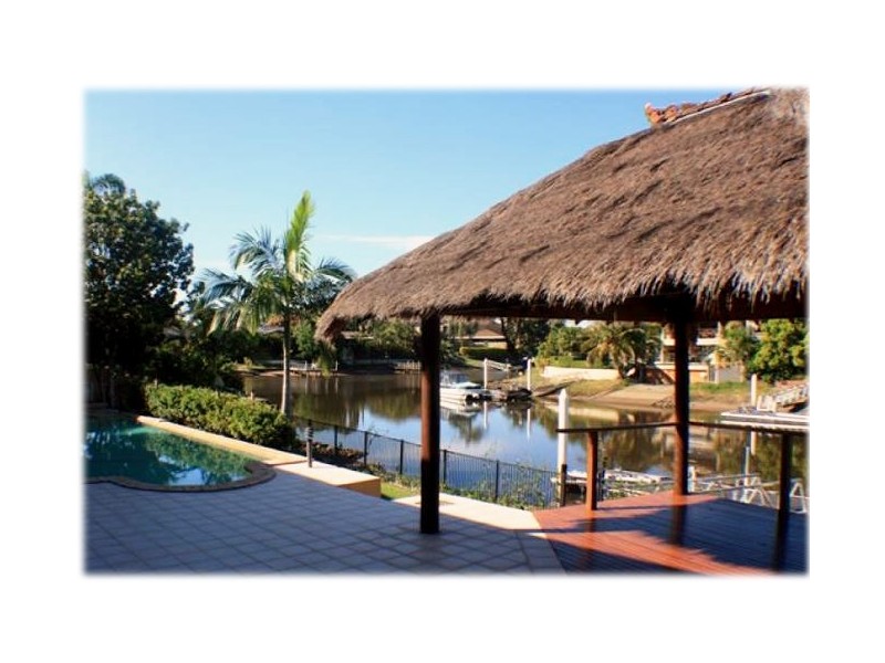 17 Cheval Court, Benowa Waters QLD 4217