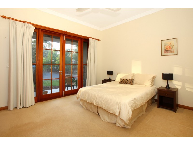 22-24 Midgera Street, Ashmore QLD 4214