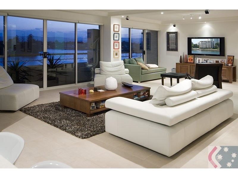 1 Peninsula Drive, Surfers Paradise QLD 4217