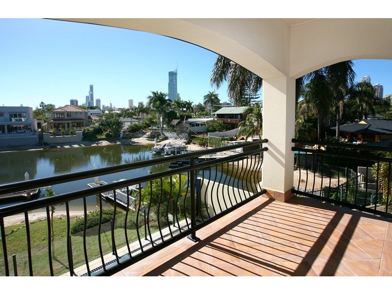 Isle Of Capri QLD 4217