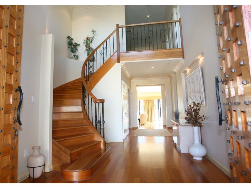 Isle Of Capri QLD 4217