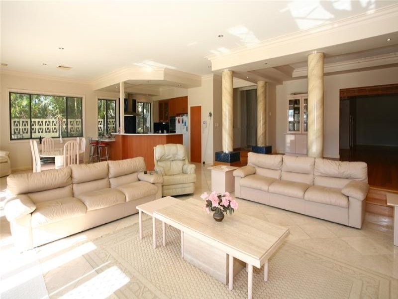 Isle Of Capri QLD 4217