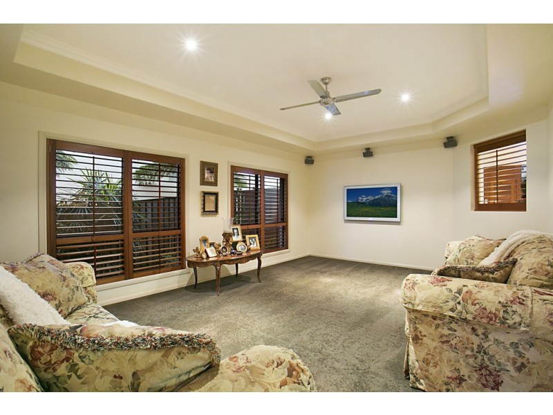 292 Ron Penhaligon Way, Robina QLD 4226