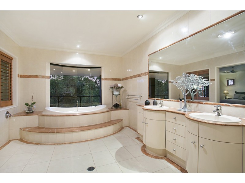 292 Ron Penhaligon Way, Robina QLD 4226