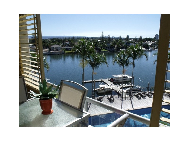 15/2894 ‘The Pinnacle’ Gold Coast Highway, Surfers Paradise QLD 4217