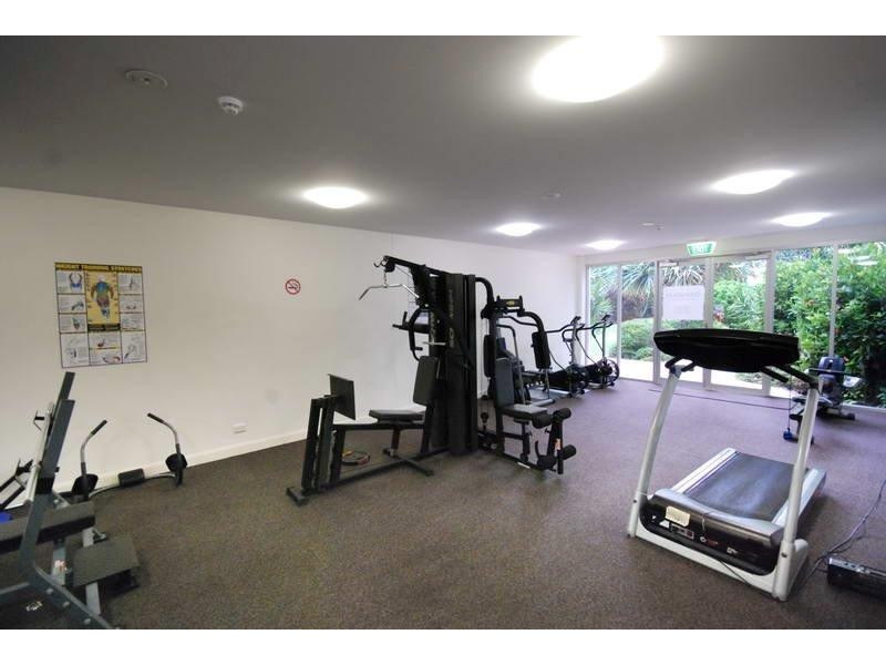 15/2894 ‘The Pinnacle’ Gold Coast Highway, Surfers Paradise QLD 4217