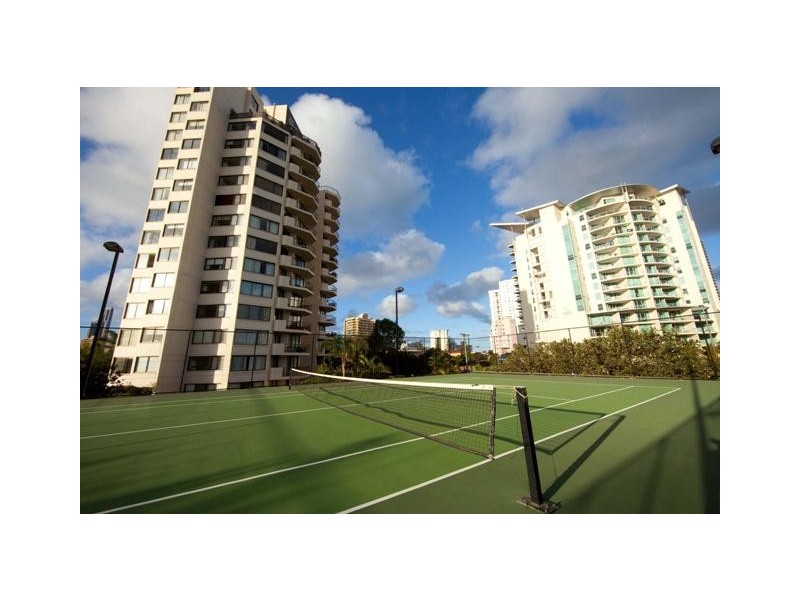 15/2894 ‘The Pinnacle’ Gold Coast Highway, Surfers Paradise QLD 4217