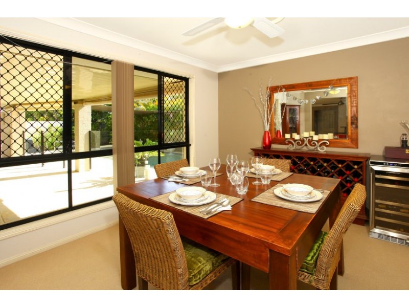 1 Lillywood Circuit, Molendinar QLD 4214