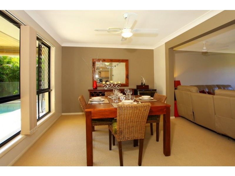 1 Lillywood Circuit, Molendinar QLD 4214