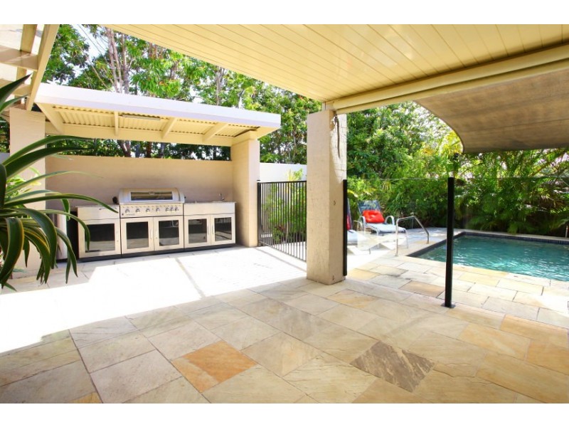 1 Lillywood Circuit, Molendinar QLD 4214