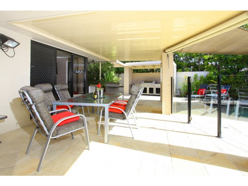 1 Lillywood Circuit, Molendinar QLD 4214