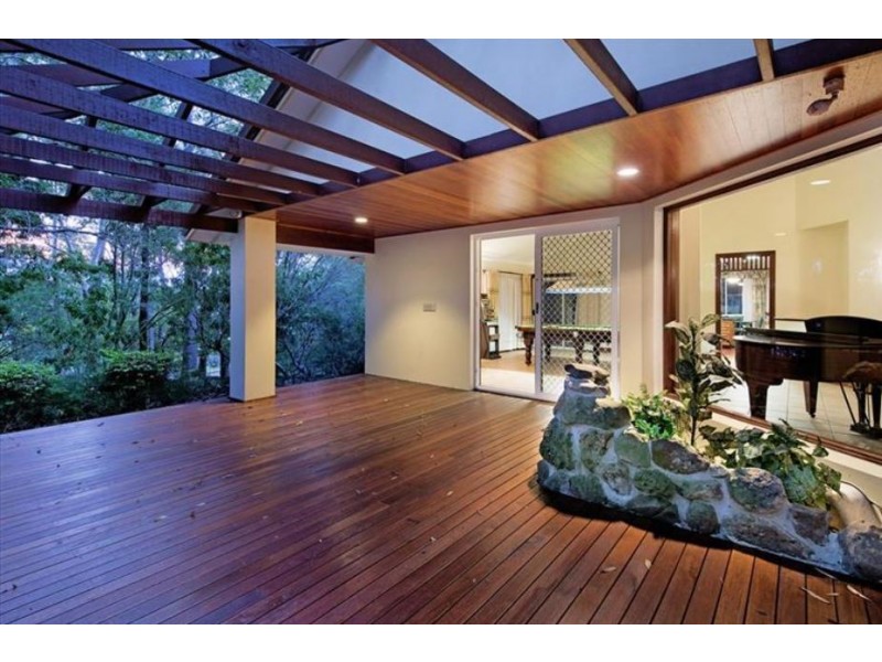 44 Hillview Parade, Ashmore QLD 4214