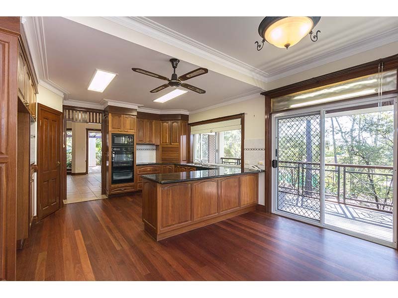 44 Hillview Parade, Ashmore QLD 4214
