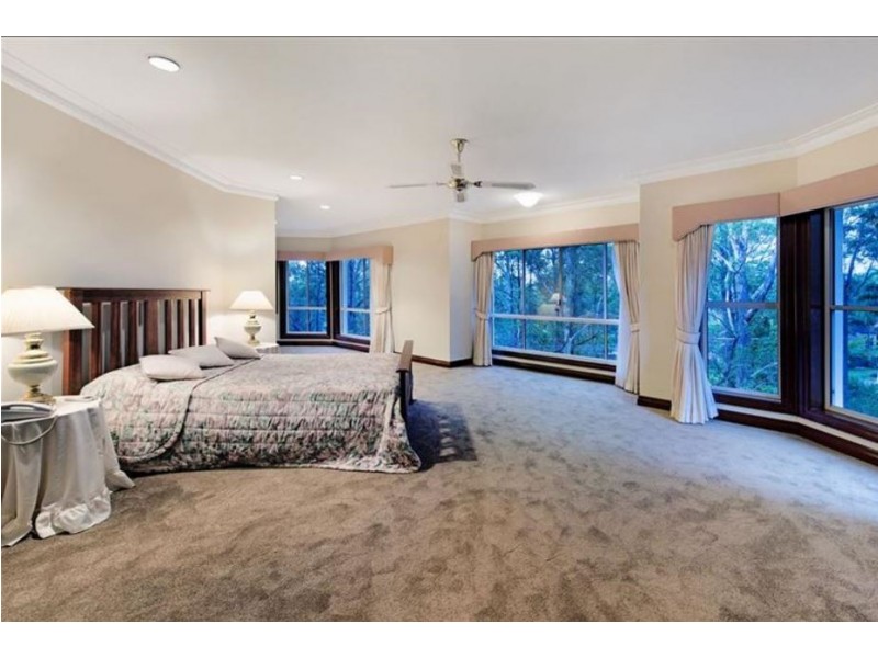 44 Hillview Parade, Ashmore QLD 4214