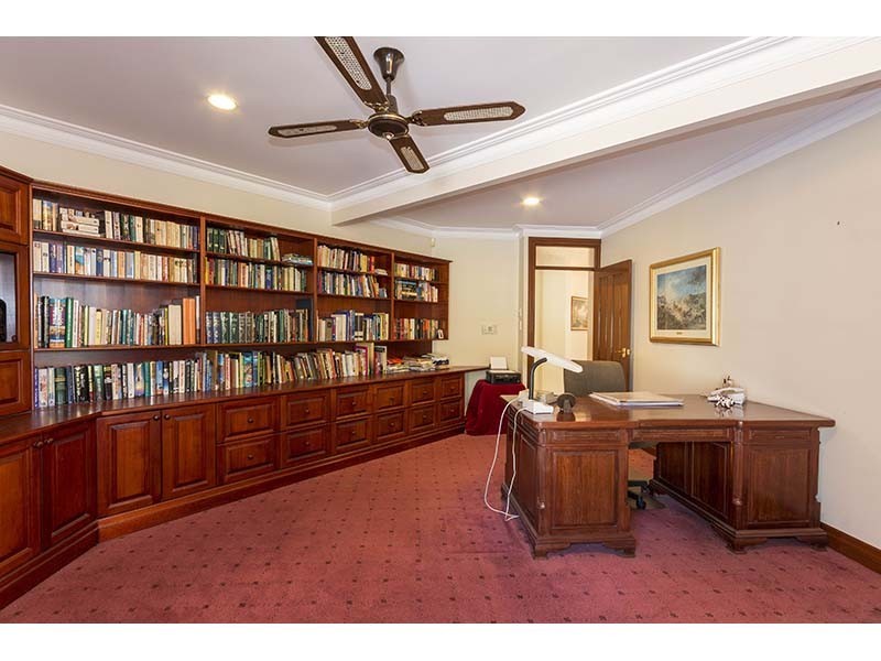 44 Hillview Parade, Ashmore QLD 4214