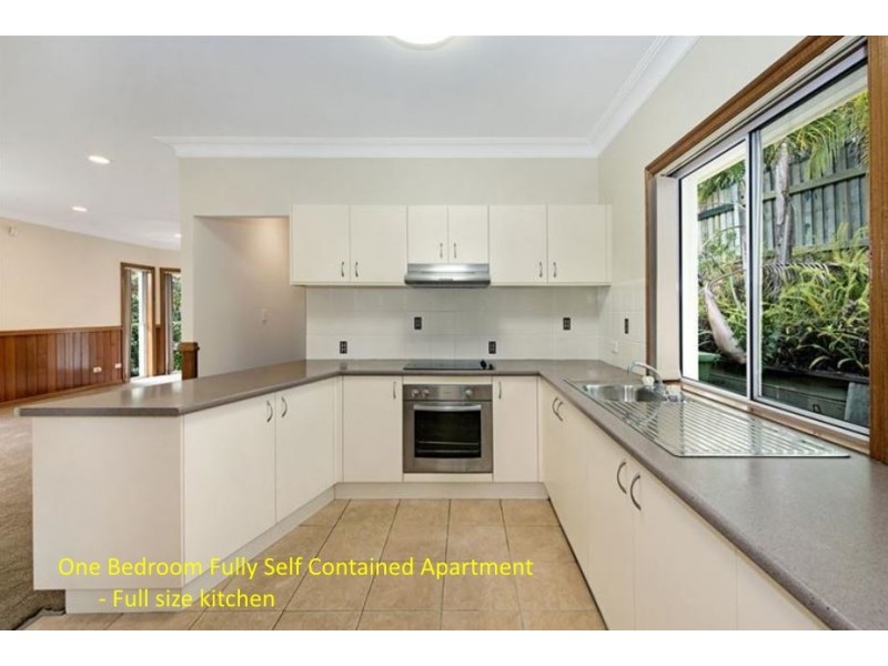 44 Hillview Parade, Ashmore QLD 4214