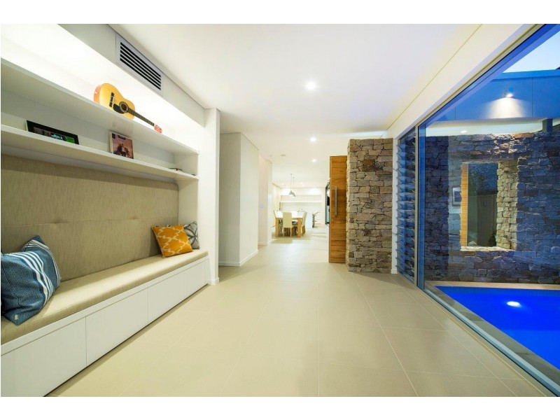 22 Verona Avenue, Isle Of Capri QLD 4217