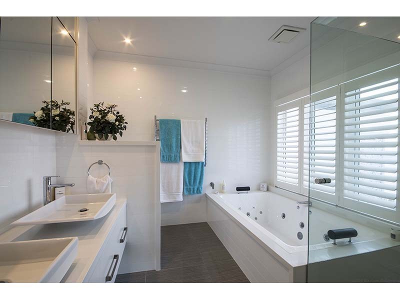 255 Jefferson Lane, Palm Beach QLD 4221