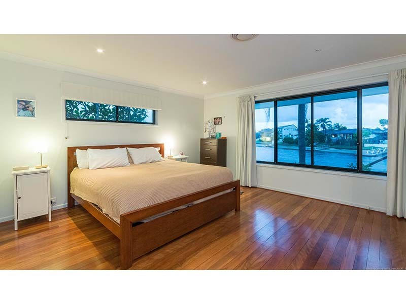 3 Saywell Street, Sorrento QLD 4217