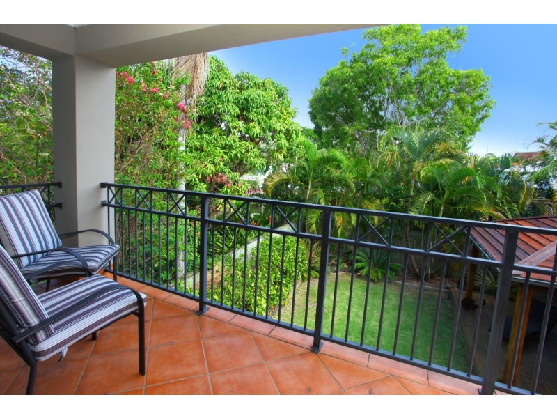 10 Meron Street, Southport QLD 4215