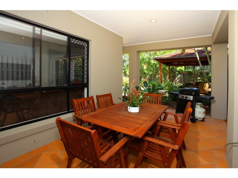 10 Meron Street, Southport QLD 4215