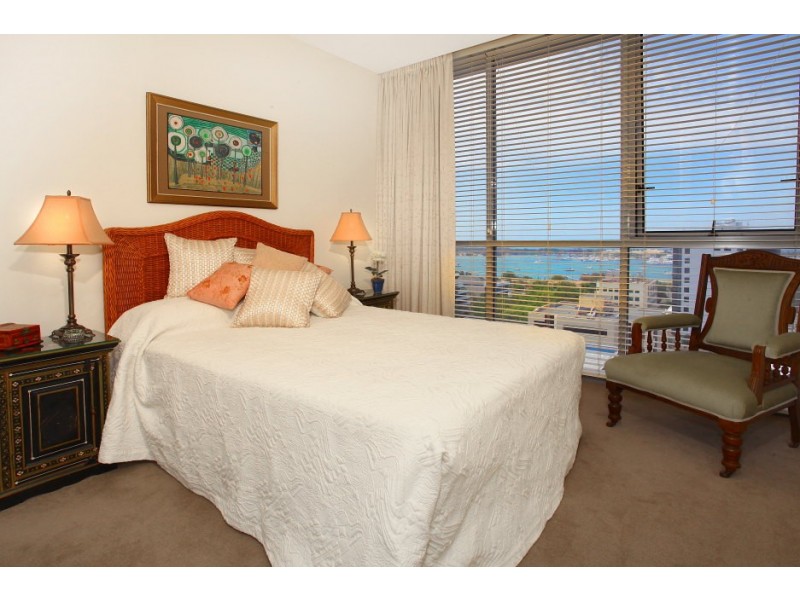 1006/34 ‘Victoria Towers’ Scarborough Street, Southport QLD 4215