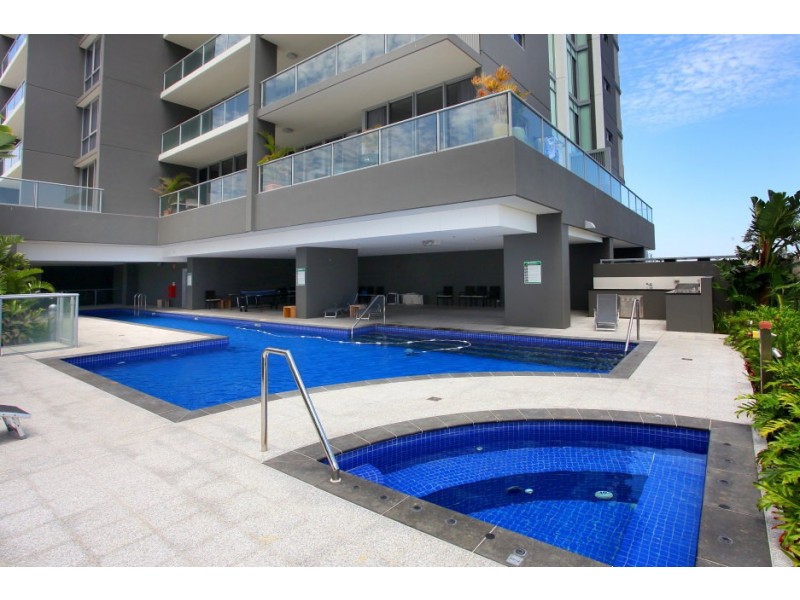 1006/34 ‘Victoria Towers’ Scarborough Street, Southport QLD 4215