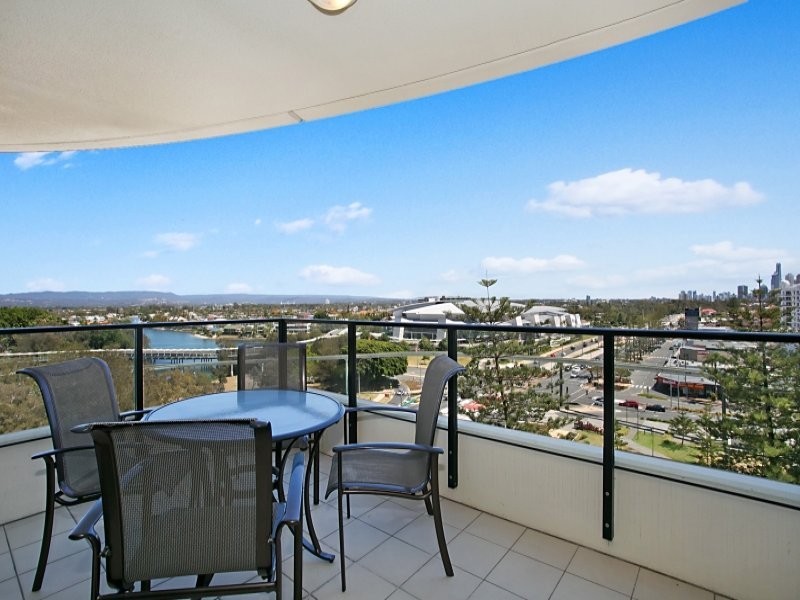 702/2685 ‘Broadbeach On The Park’ Gold Coast Hwy, Broadbeach QLD 4218