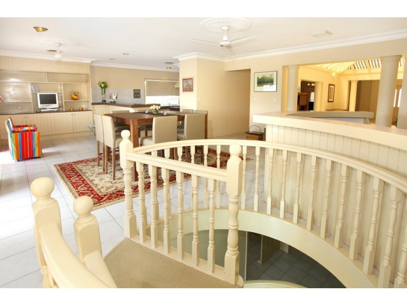 26 Coolong Crescent, Carrara QLD 4211