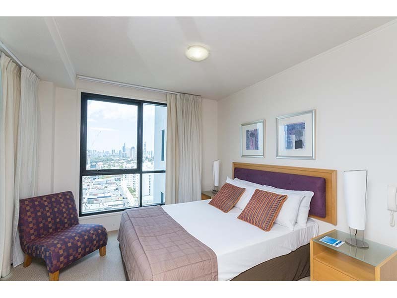 1702 ‘Broadbeach On The Park’ 2685 GC Hwy, Broadbeach QLD 4218