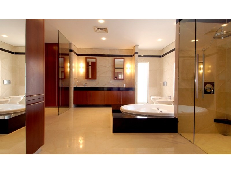 Benowa Waters QLD 4217