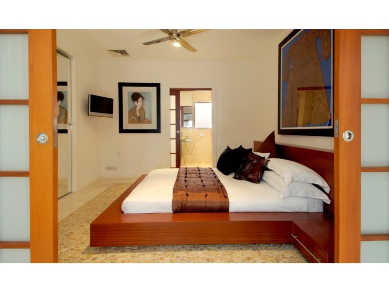 Benowa Waters QLD 4217