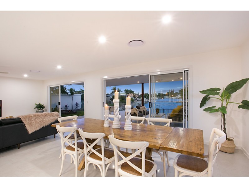 135 Campbell Street, Sorrento QLD 4217