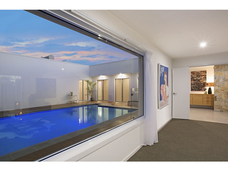 135 Campbell Street, Sorrento QLD 4217