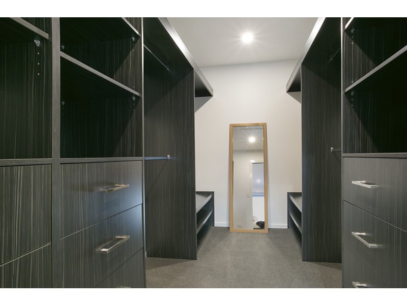 135 Campbell Street, Sorrento QLD 4217