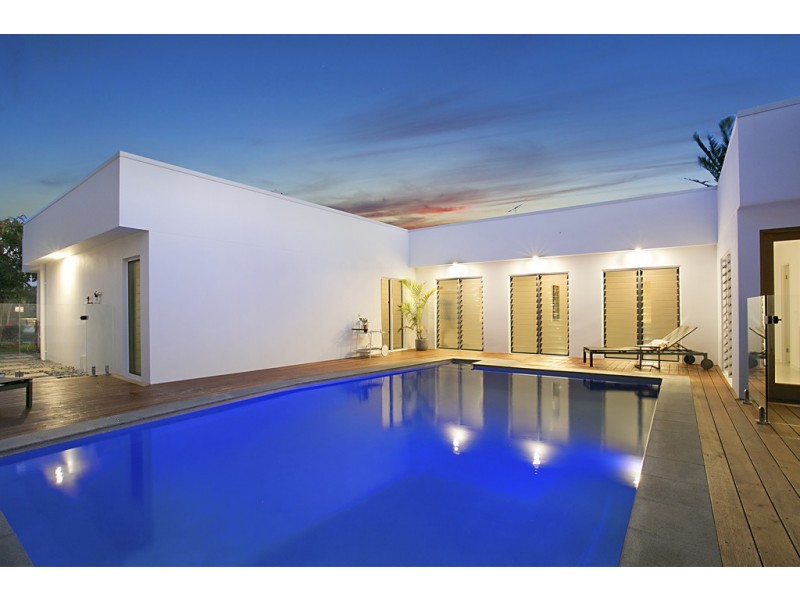 135 Campbell Street, Sorrento QLD 4217