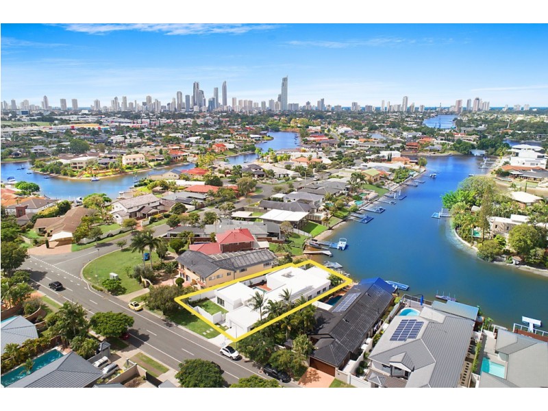 135 Campbell Street, Sorrento QLD 4217