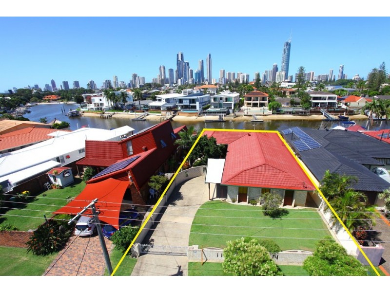 71 Gibraltar Drive, Isle Of Capri QLD 4217