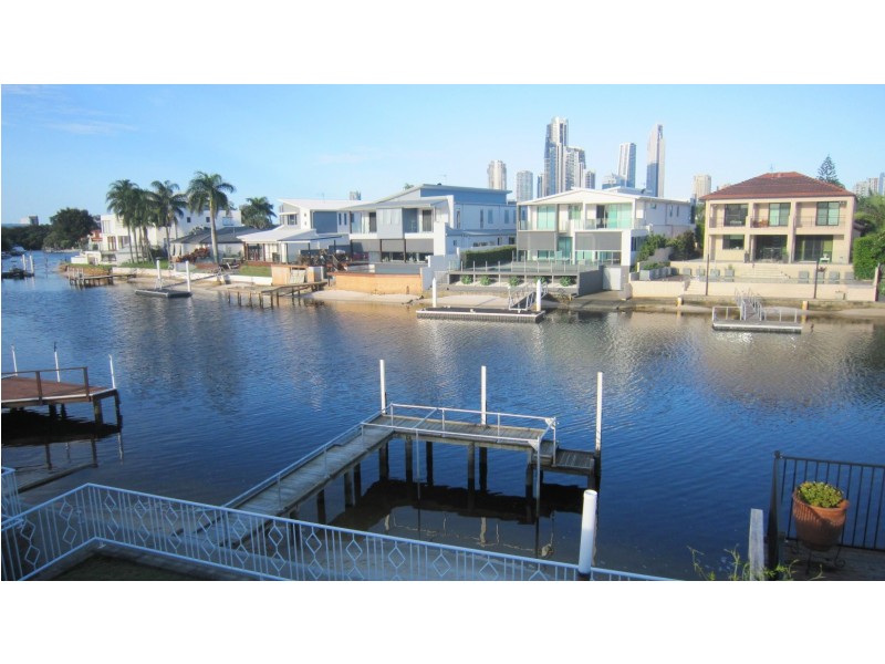 71 Gibraltar Drive, Isle Of Capri QLD 4217