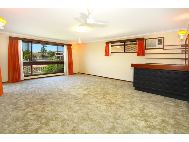 71 Gibraltar Drive, Isle Of Capri QLD 4217