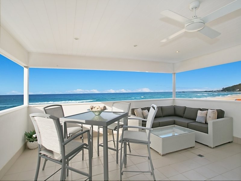 67 Jefferson Lane, Palm Beach QLD 4221