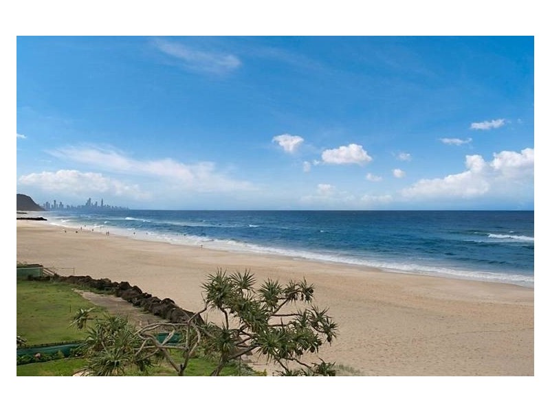 67 Jefferson Lane, Palm Beach QLD 4221