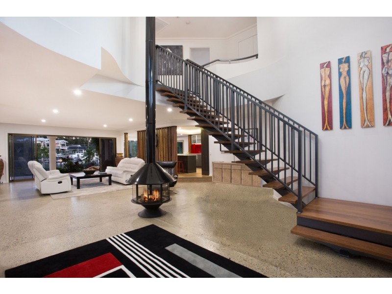 26 Emu Court, Sorrento QLD 4217