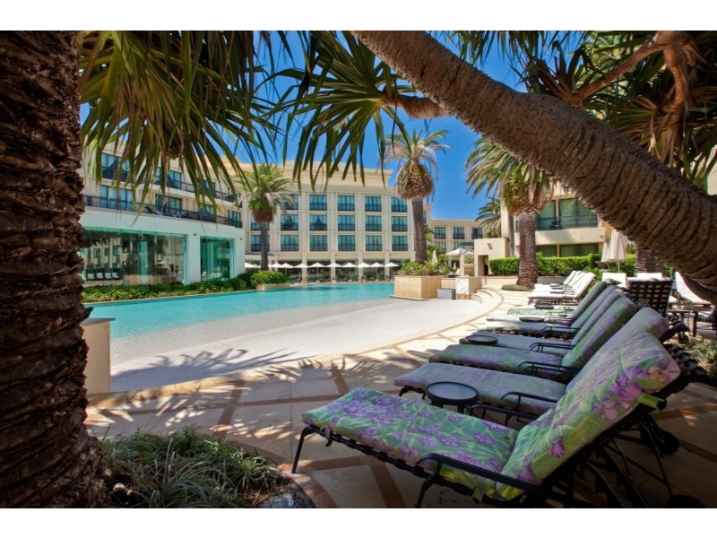 Condo ‘Palazzo Versace’ 94 Seaworld Drive, Main Beach QLD 4217