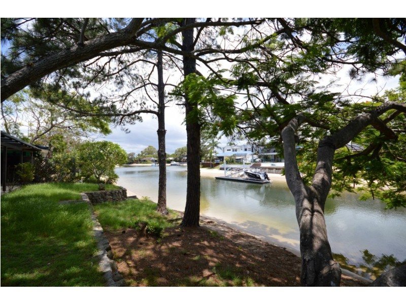 21 Flamingo Keys, Broadbeach Waters QLD 4218