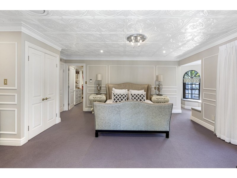 2 Charlton Street, Southport QLD 4215