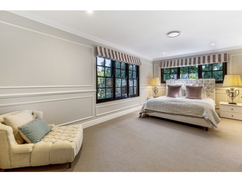 2 Charlton Street, Southport QLD 4215