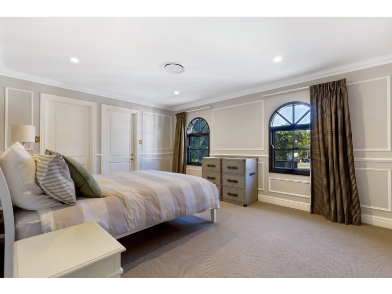 2 Charlton Street, Southport QLD 4215