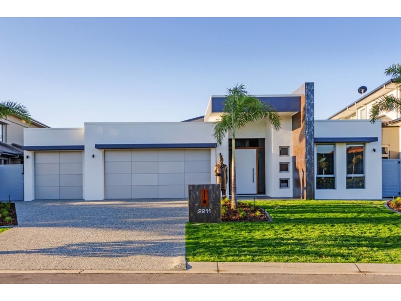 2211 Taromeo Court, Hope Island QLD 4212