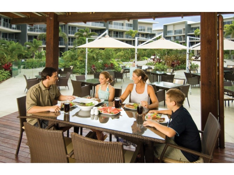 1211/2 ‘Azzura Greens’ Activa Way, Hope Island QLD 4212